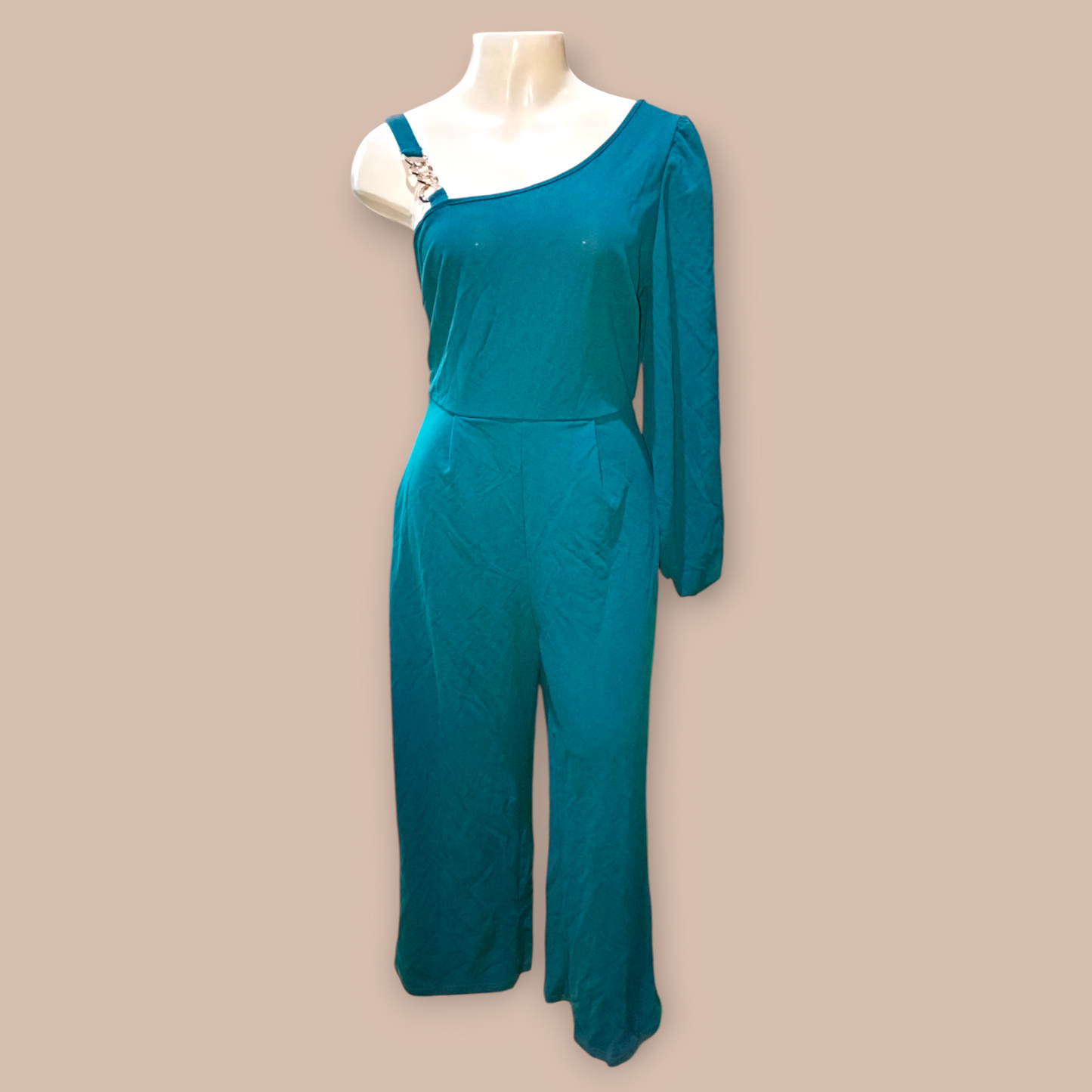 One side jumpsuit with chain