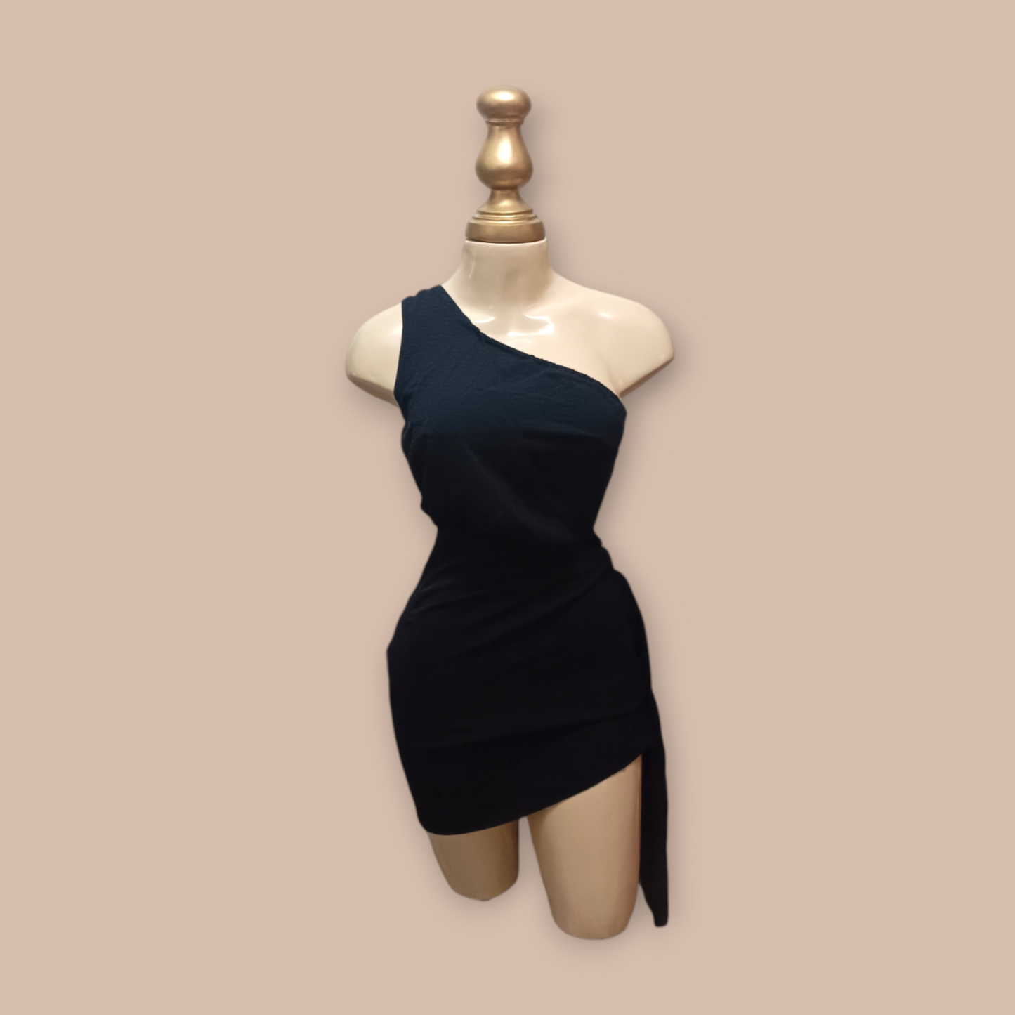 One-shoulder dress with knot Black